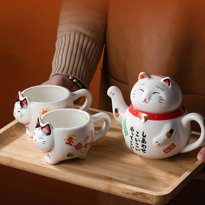 1 Set Maneki Neko Lucky Cat Ceramic Teaware 1 Teapot and 2 Tea Cups Gift Box Porcelain Tea Kettle With Strainer