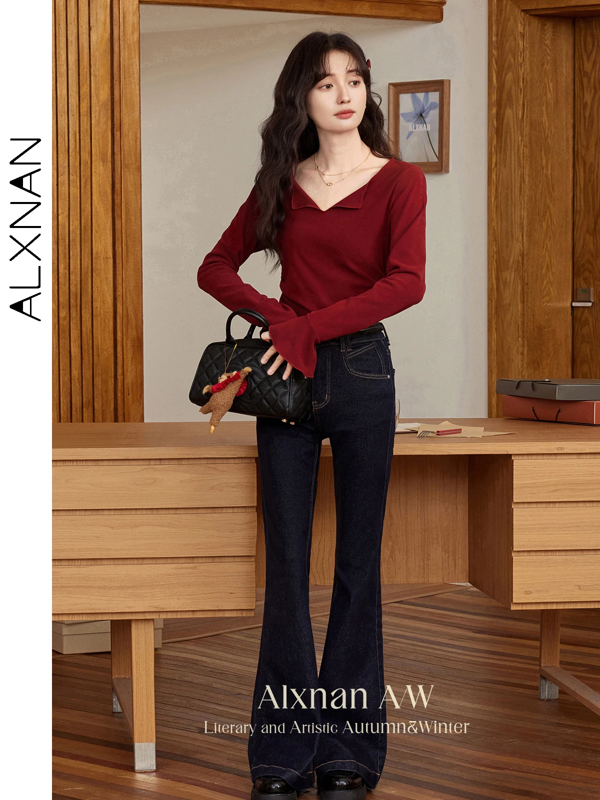 ALXNAN Women\'s Vintage Red T-shirt Trendy Chic V-neck Flared Long Sleeve 2024 Autumn Winter Female Slimming Casual Tops L50705