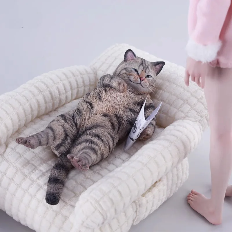 Pre-sale JXK 1/6 Scale Resin Cute Animals Model Waste Cat with Sofa Newspaper Lying Position Simulated Animal Desktop Ornament