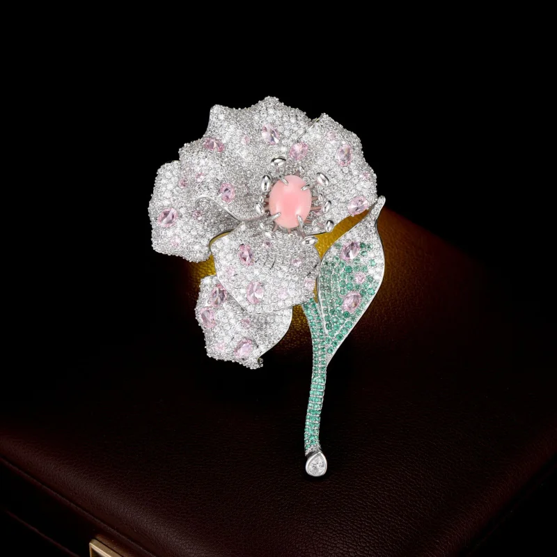 

Ювелирные изделия Micro Pave Циркон Королева Ракушка Цветок Брошь Роскошный Элегантный Костюм Пальто Высококачественный Аксессуар для Женщин