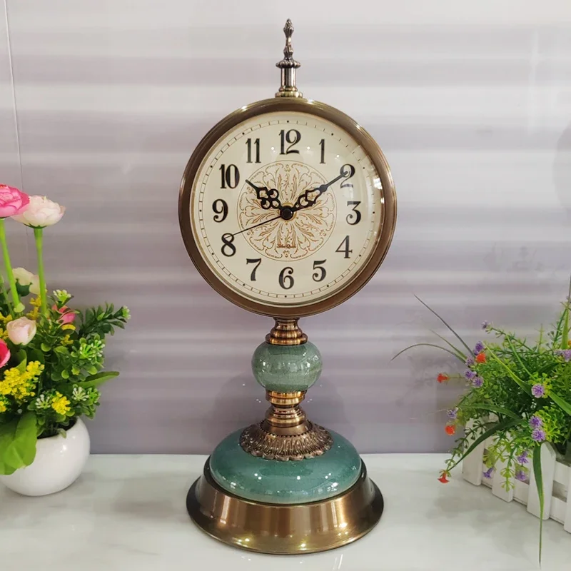 Clock European Retro Clock Household Desk Clock Decoration Bedroom Clock Decoration American Light Luxury Pendulum Clock