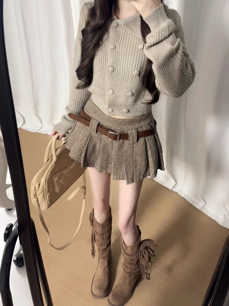 Outono winrer doce quente menina 2 peça conjunto feminino casual curto malha cardigan + y2k xadrez mini saia elegante moda saia ternos novo