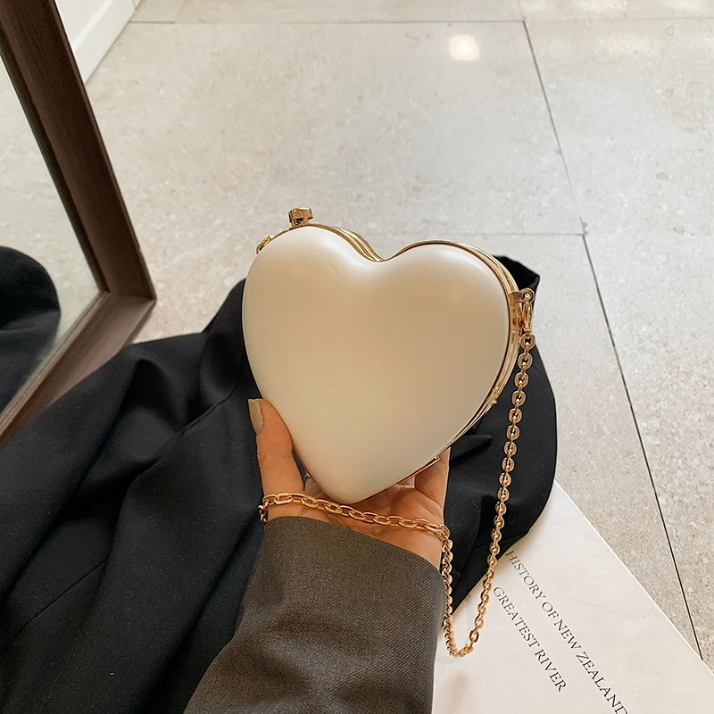 Heart Shaped Fashion Clutch Evening Bag Female Luxury Designer Shoulder Bag High-Grade Wedding Party Lovely Mini Chain Purse