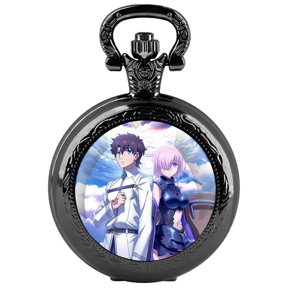 ساعة جيب كوارتز سوداء على شكل قبة زجاجية من Fate Grand Order مع قرص أرقام عربية وسلسلة متينة هدية ريترو للرجال والنساء