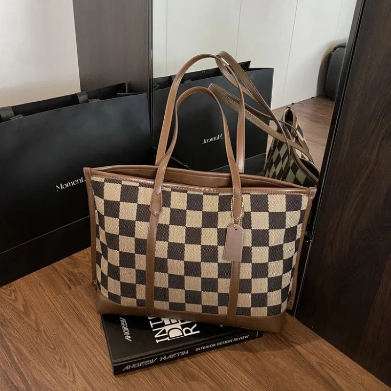 

Premium Shoulder Bag For Women Leather Crossbody Handbag Luxury Brand Ladies Tote Purse Timeless Elegant Design