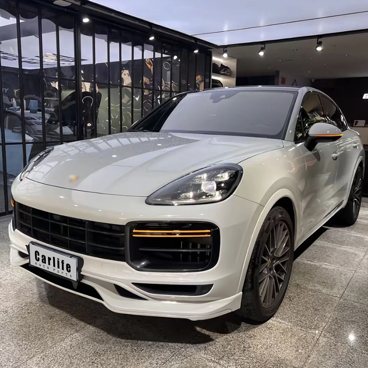 

Automotive Facelift Bumpers Body Kit for Cayenne 9Y0.1 2018-2023 Escalaten to Turbos Model Consist of Tkt Parts .