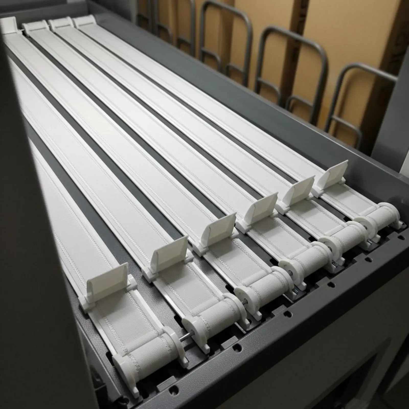 Automated Retail Machine Pusher Rod Assembly Easy Installation Automated Retail Machine Product Dispenser Dispensing Rail