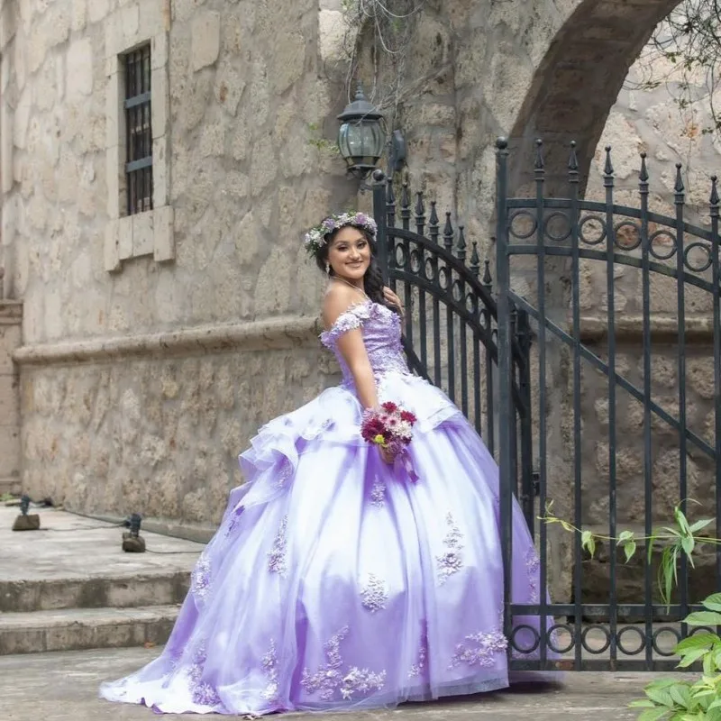 Princesa lavanda fora do ombro vestido de baile, vestido sexy quinceanera com decote em V para meninas, flores 3D frisadas, vestidos de baile