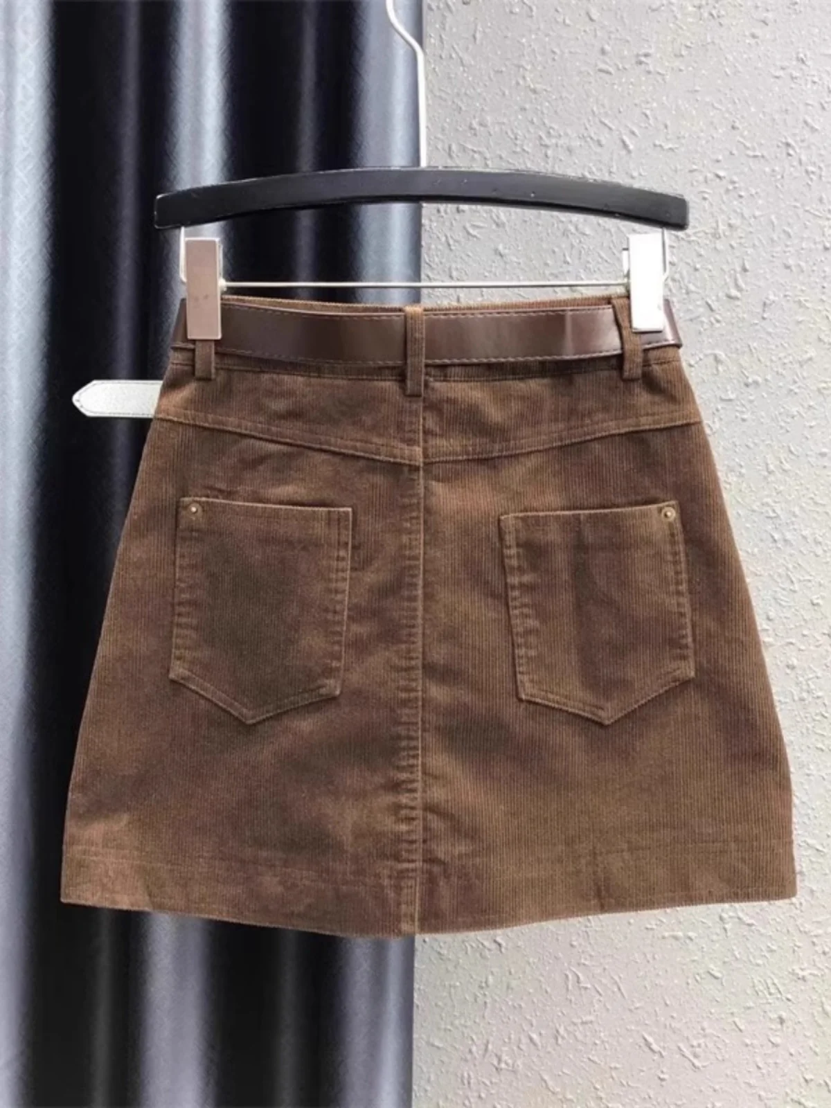 Fashionable Corduroy A-Line  Skirt for Women High Waist Slimming Spring Autumn 2025 New Korean Style Commute Pure Color