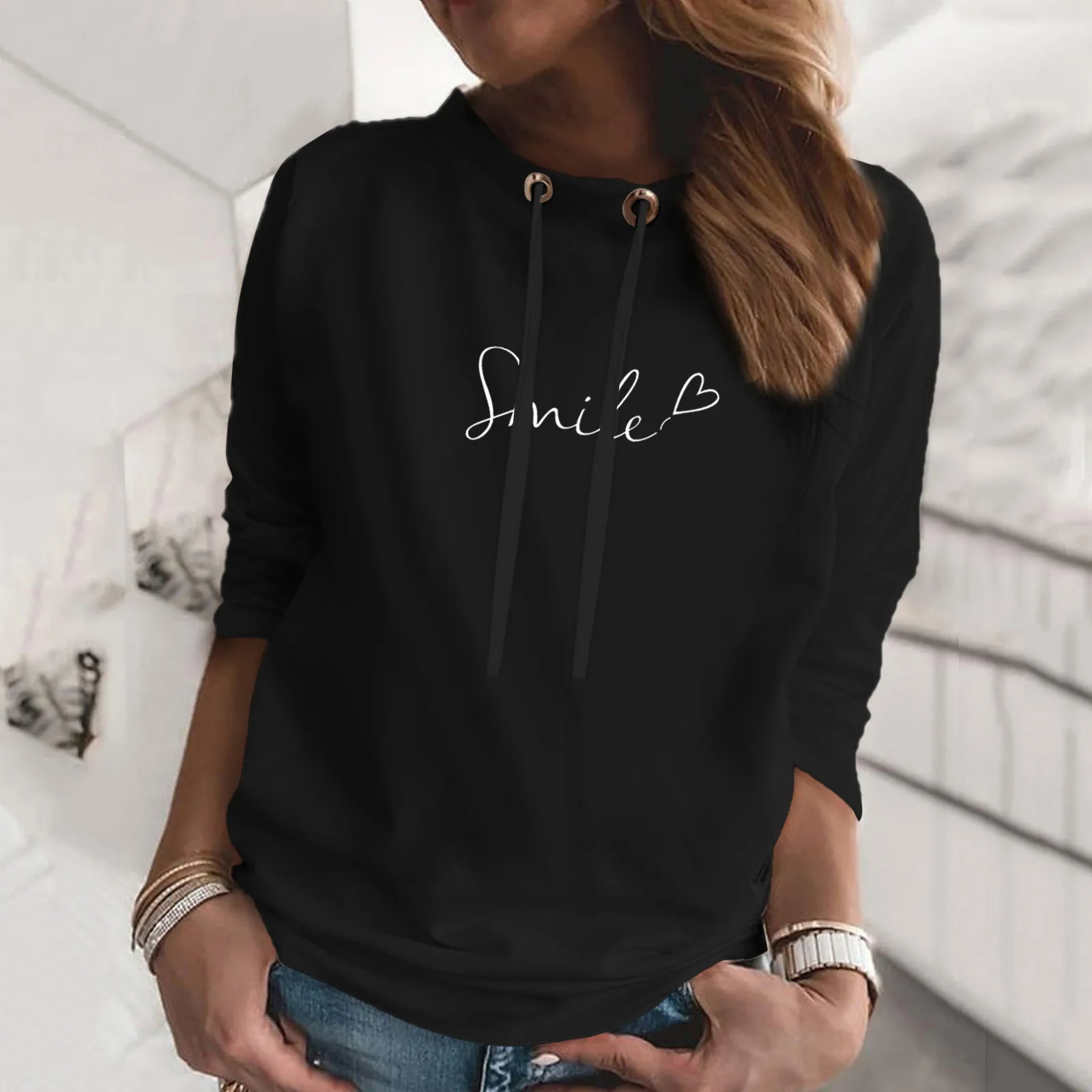 

Winter warm 2023 new fashion Loose fleece thickening sweatshirt for women Casual hot diamonds long sleeve tops pullover female