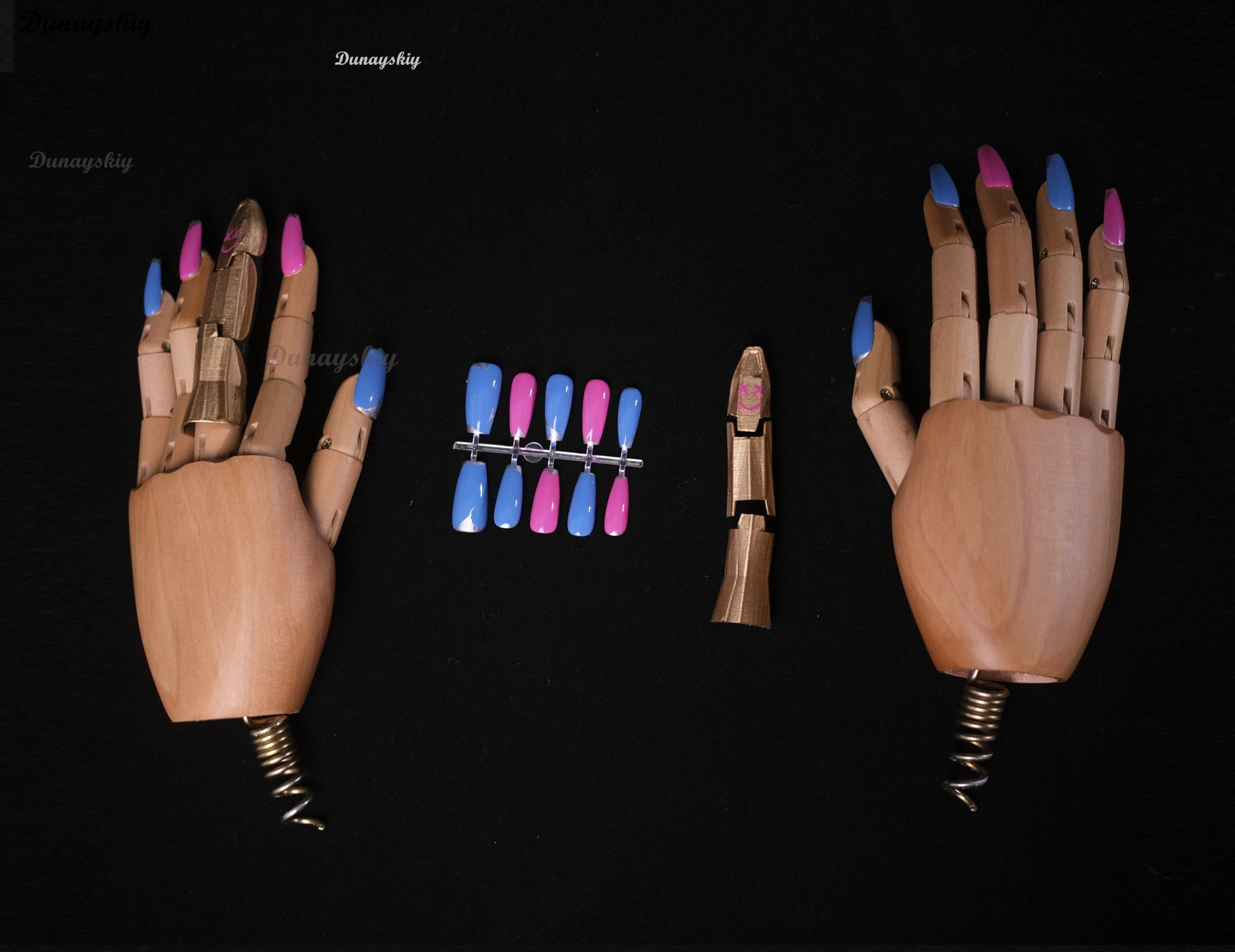 Arcane Jinx Cosplay LoL TV 2 Jinx Cosplay Nails Finger Cosplay Jinx Cosplay Prop Women Halloween Roleplay Props Customized
