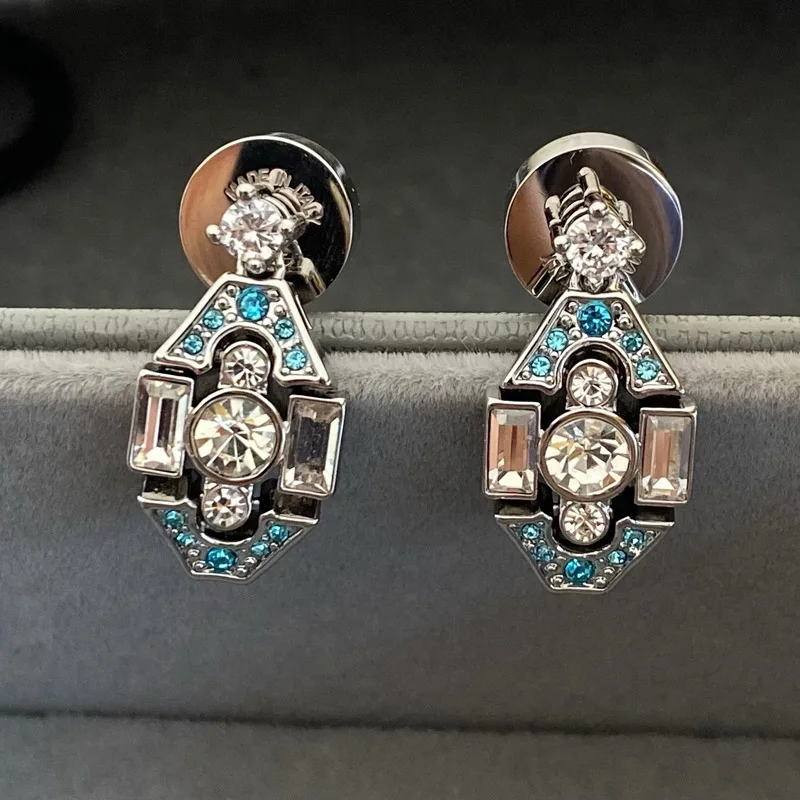 European and American New Fashion Prismatic Titanium Micro-Inlaid AAA Zircon Silver Needle Luxury Retro Earrings.