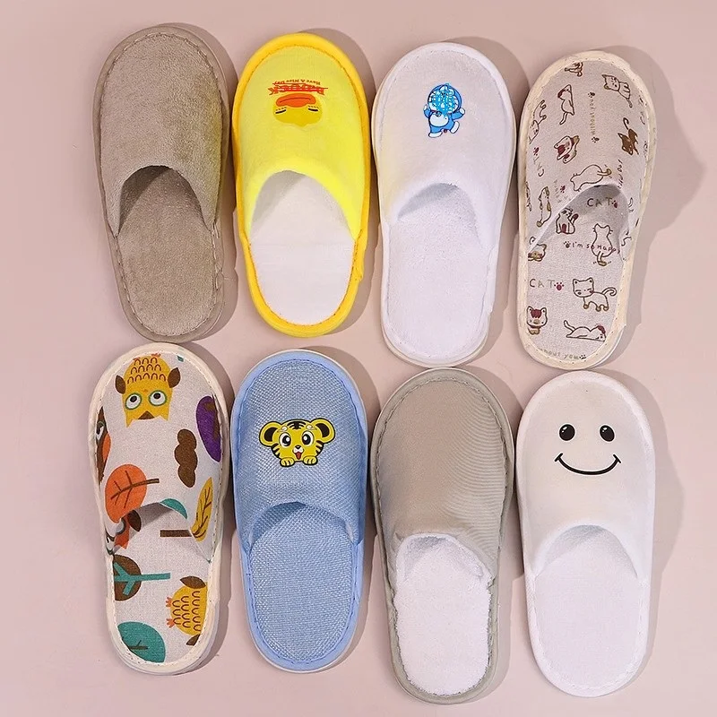 

5pc,4-8years Children's disposable slippers, portable and non slip soles for travel in five-star hotels, guesthouses, homestays