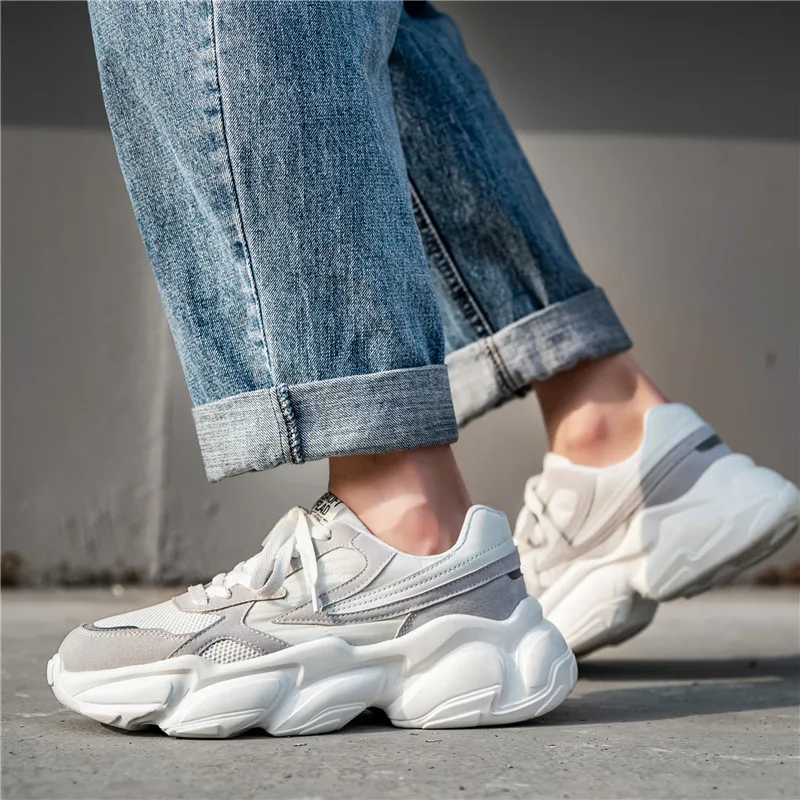 Nieuwe Trendy Mode Street Style Casual Schoenen Koreaanse Versie Veelzijdige Effen Kleur Sportschoenen Dikke Zool Duurzame Outdoor Schoenen