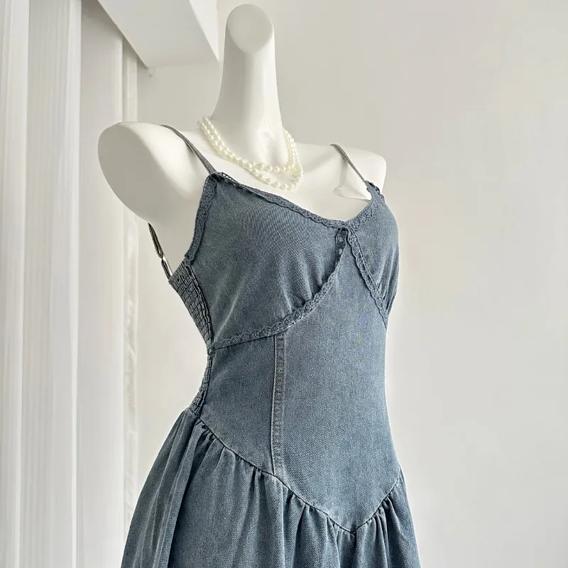 

Весенне-летний темперамент, джинсовая юбка, платье-комбинация, кружевная талия, утягивающая и ретро.