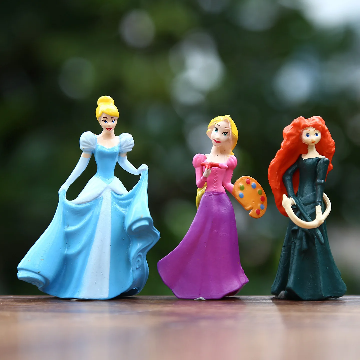 4-7cm 10 sztuk/partia Figurki Księżniczek Disneya Zabawki Syrenka Tiana Bella Jasmine Figurki Akcji Oryginalne Prezenty Zabawki