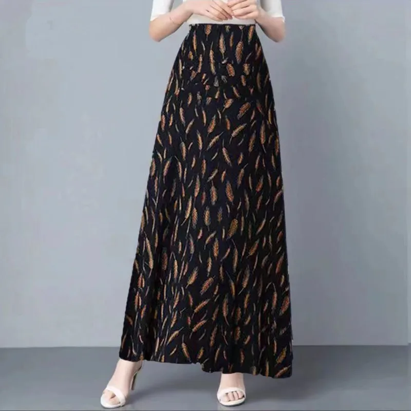 

Unique Personality Ladies Floral Pattern Ice Silk Culottes Wide Leg Loose Fit Casual Wear 2026 Summer New