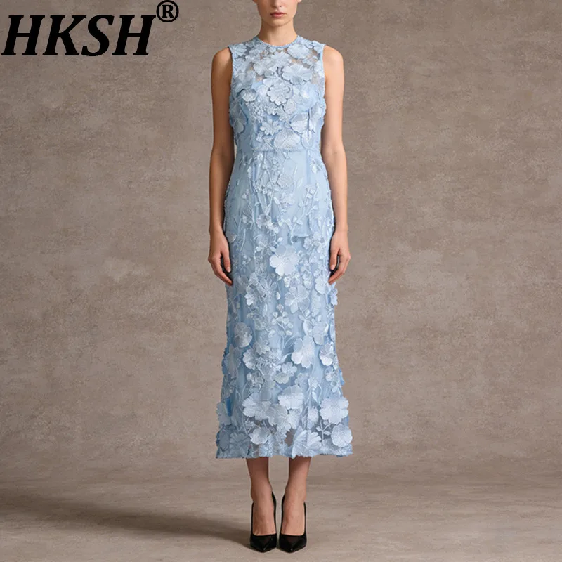 

HKSH Women Dress Three-dimensional Floral Embroidered O-neck Sleeveless Waist Cinching Slim Fit Elegant Ins Long Dresses HK20971