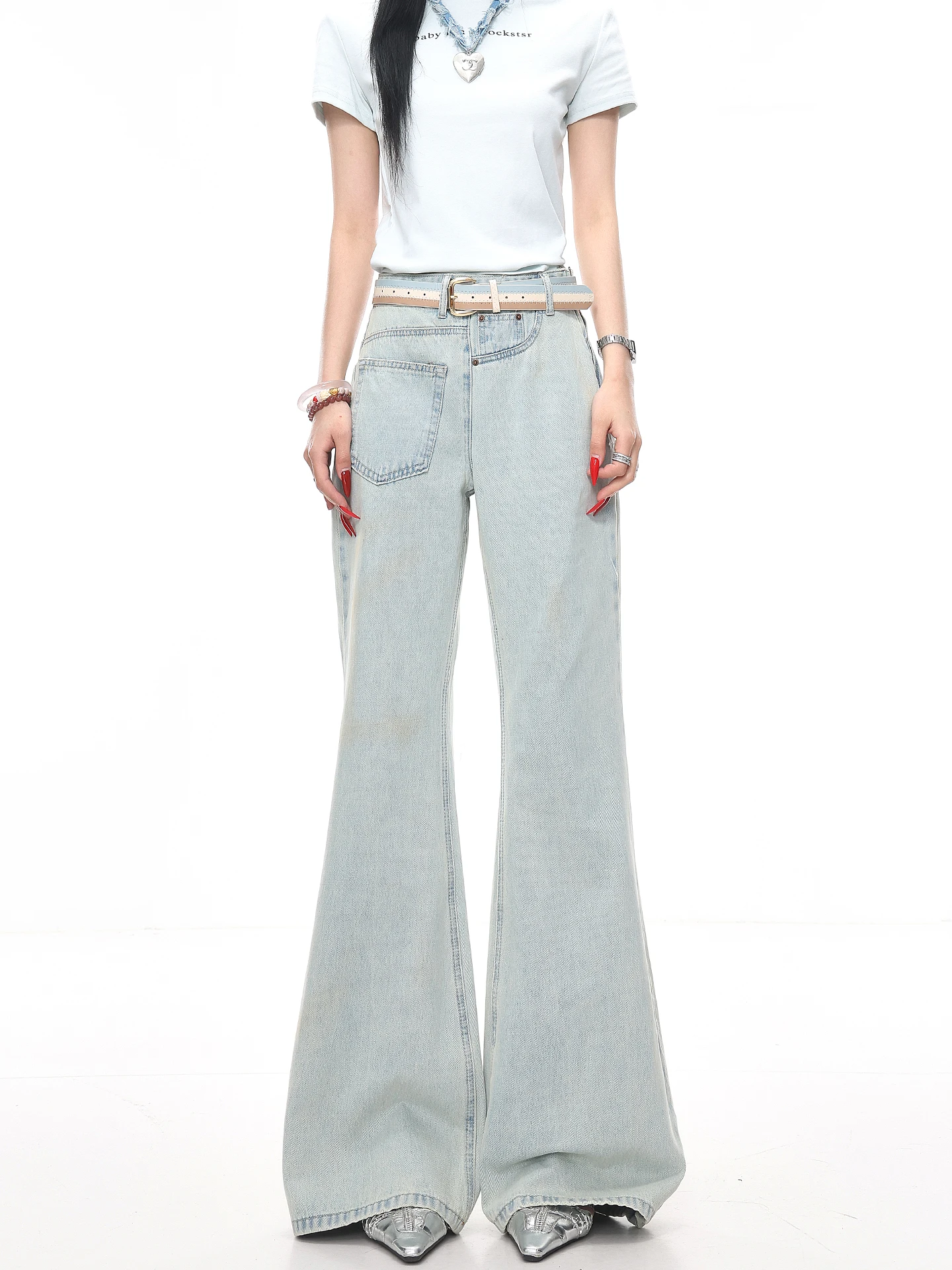 

Retro American Washed Loose Women's Jeans Bell Bottoms Draped Denim High Waist Pocket Detail All Season Light Blue Ladies Tro...