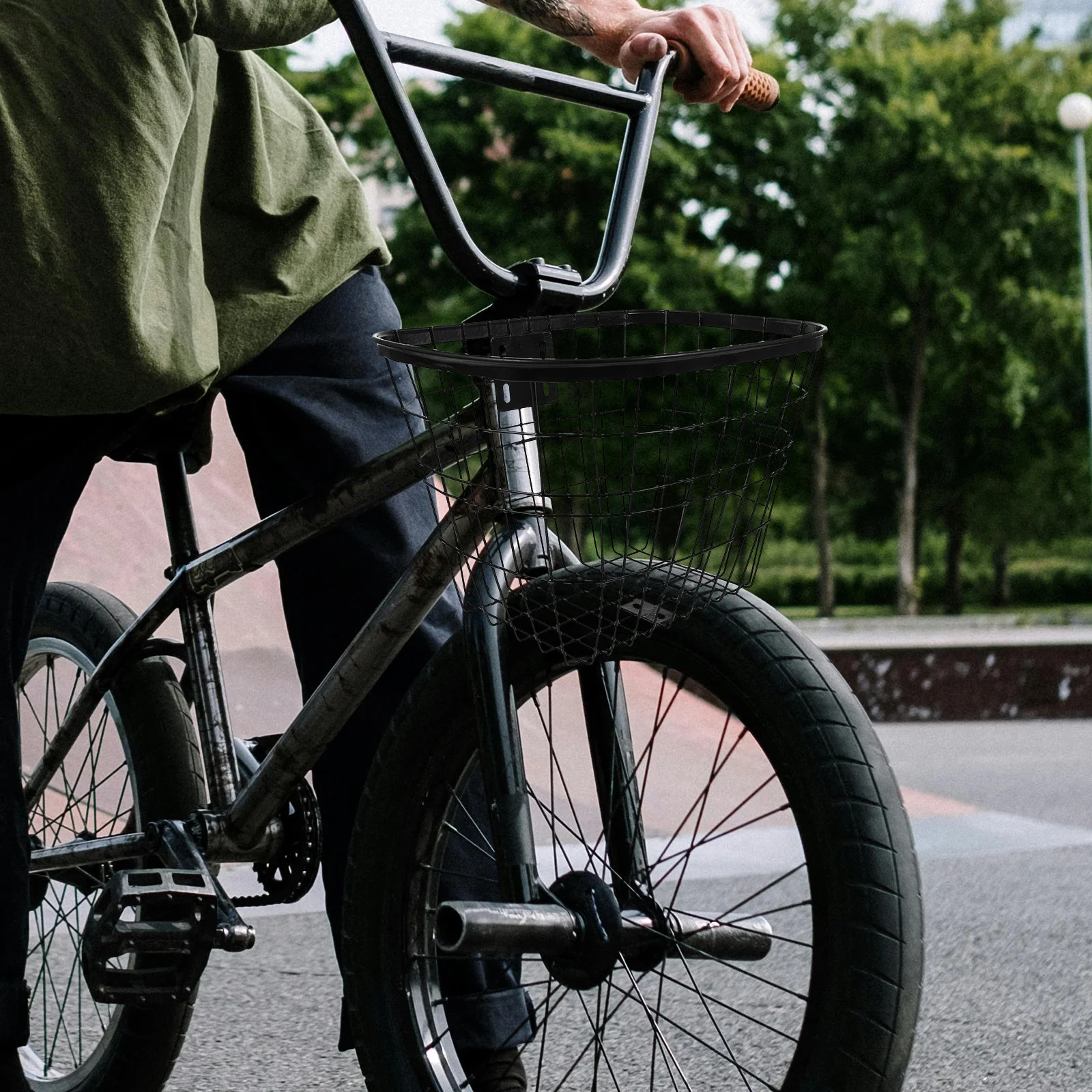 

Iron Edge Bike Basket Front Durable Metal Bicycle Basket For Electric Bikes Scooters Detachable Compatible With