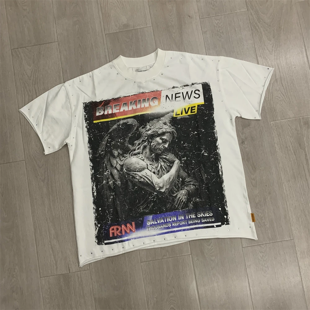 FIRST ROW Breaking News Salvation In The Skies T-shirt court pour hommes et femmes, t-shirt ample
