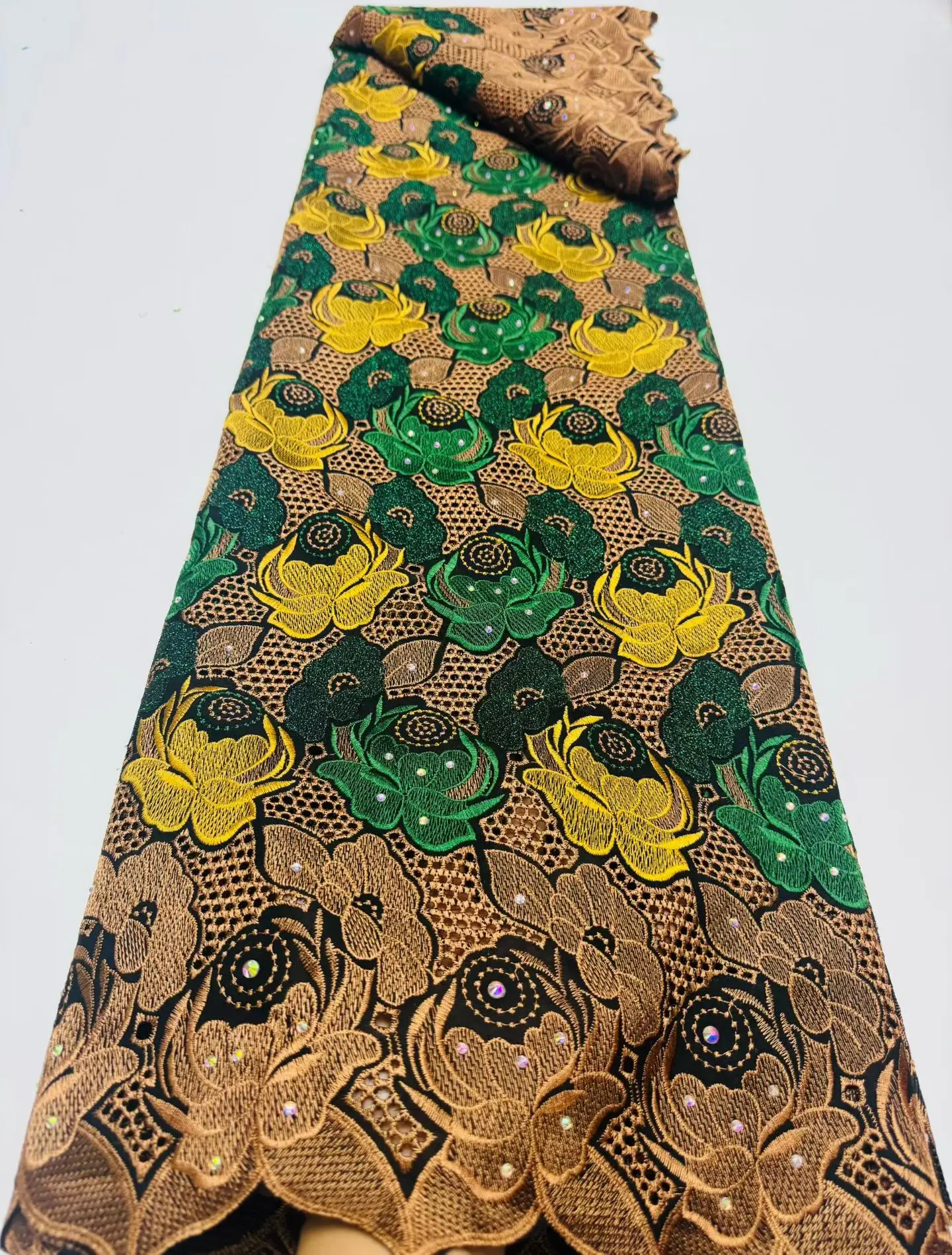 

Best Quality Embroidery African 100% Cotton Swiss Voile Lace Fabric Nigerian Sewing Dress Fashion French Dry Lace Fabric M131-1