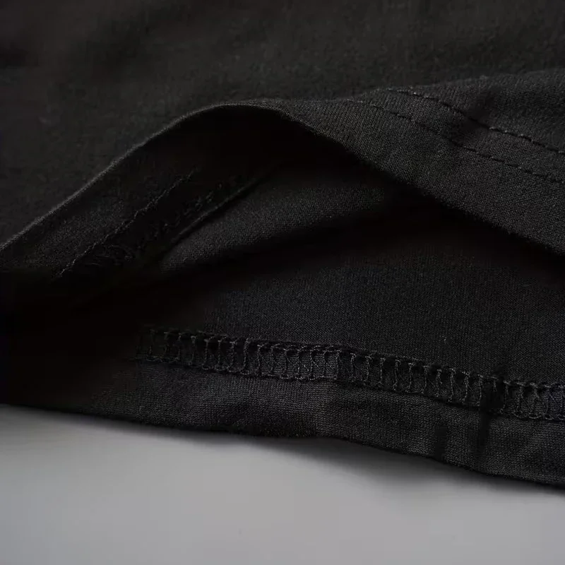 Rundhals-Kurzarm-T-Shirt mit kleinem Gänseblümchen-Aufdruck, lustiges Grafik-T-Shirt für Damen, 90er-Jahre, lässig, Vintage, schwarzes T-Shirt, Tops, Kleidung