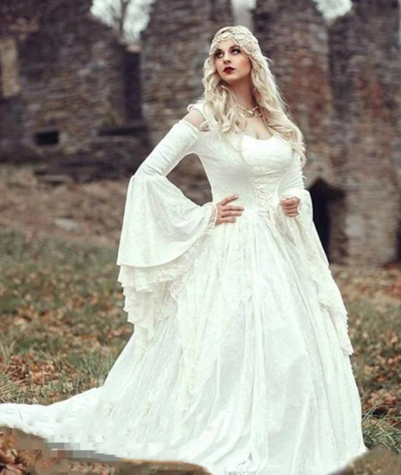 Vintage Gothic White Lace Ball Gown Wedding Dresses With Cloak Plus Size Flare Long Sleeve Medieval Customized Bridal Dress