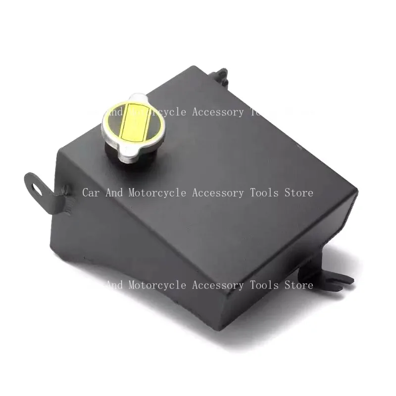 Automotive Parts Triangle 1.5L Cooling Water Kettle Auxiliary Water Tank