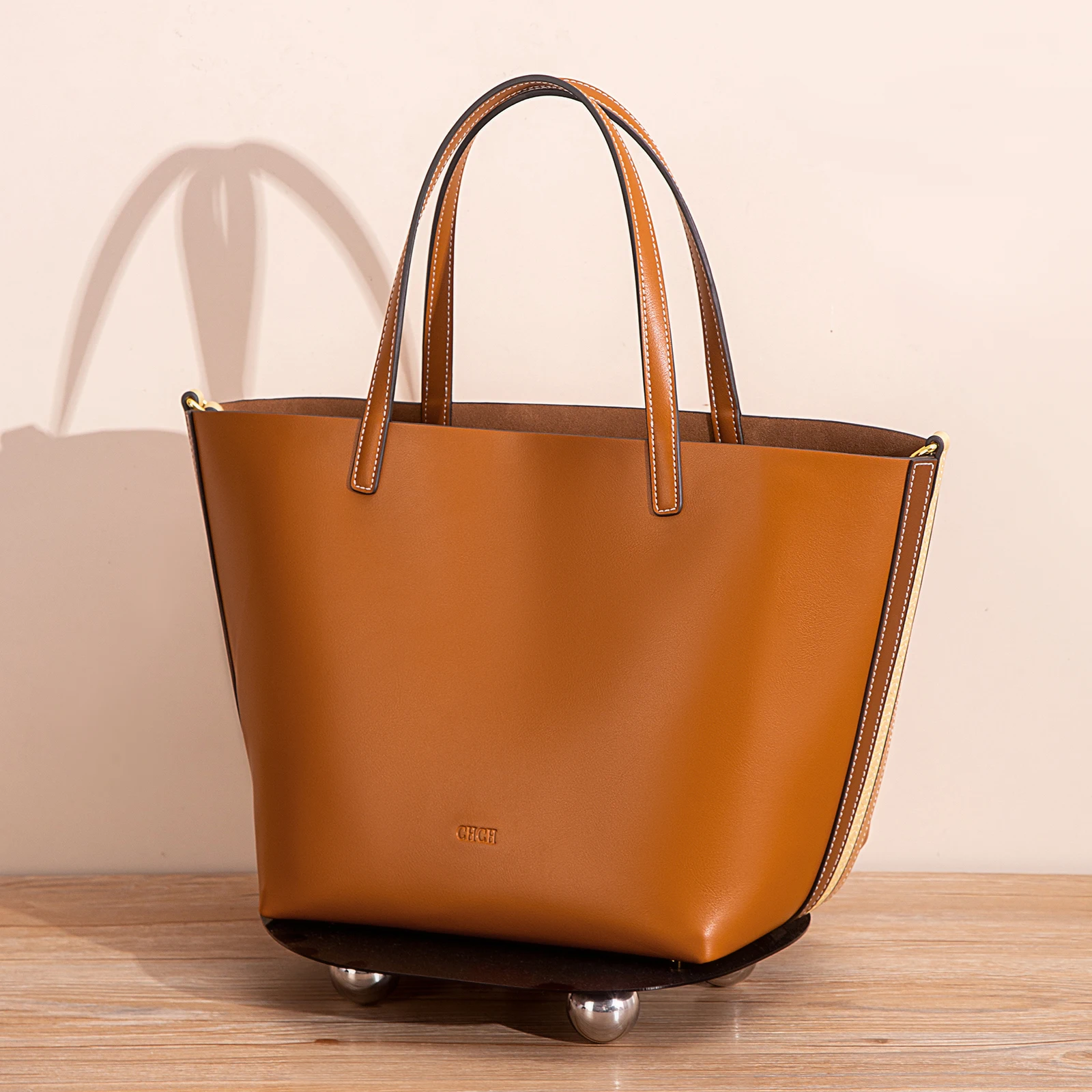 

Women's New Large Capacity Tote Bag Autumn and Winter Classic Solid Color Retro Handbag