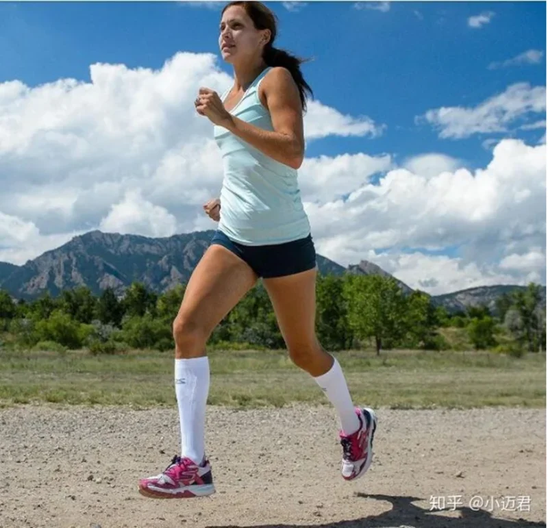 1/3 ペアユニセックス圧縮ソックスハイキングランニング弾性スポーツソックスフライト腫れ静脈瘤ハイキングランニングストッキング