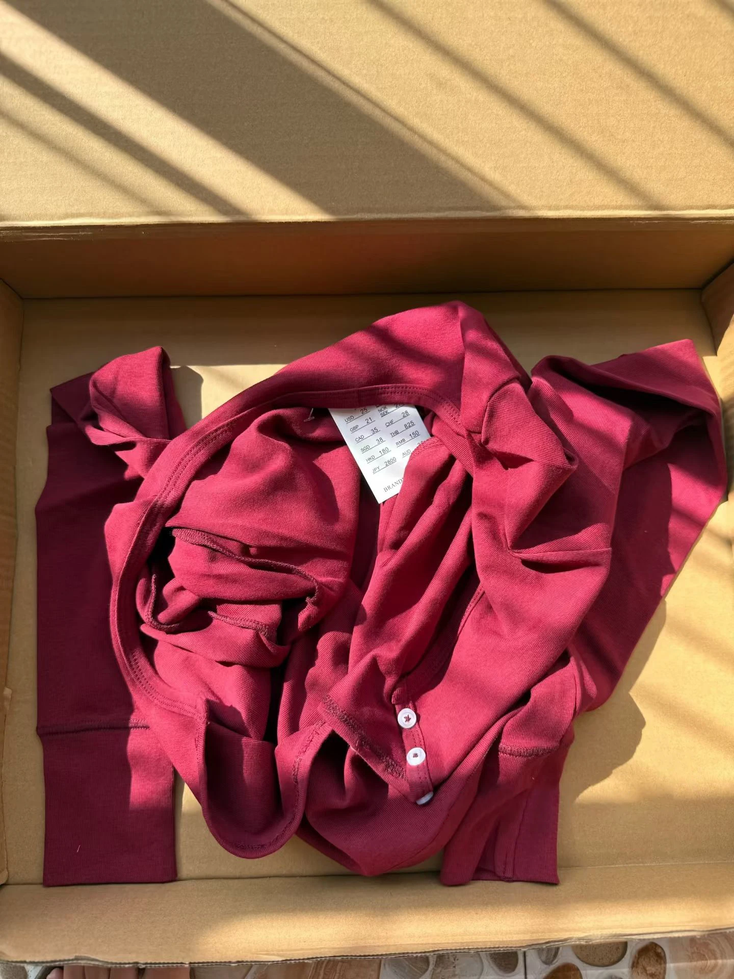 Sechs Tasten Burgund Langarm T-shirt Frau Herbst Oansatz Baumwolle Dünnes T-shirt Vintage Streetwear Solide Einfache Grund T Tops – Detail 5