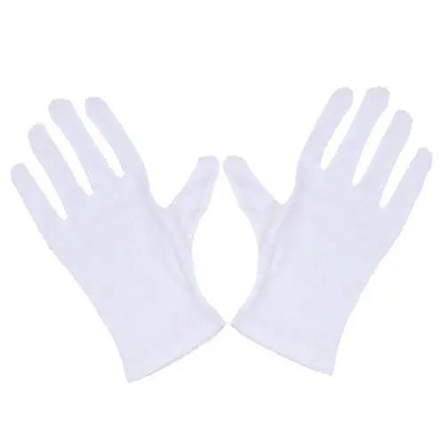 مجموعة كابتن بارتي: قبعة الكابتن، باندانا، النظارات الشمسية، القفازات البيضاء، الأنابيب، وشارة مرساة. ملحقات الحفلات للعب الأدوار