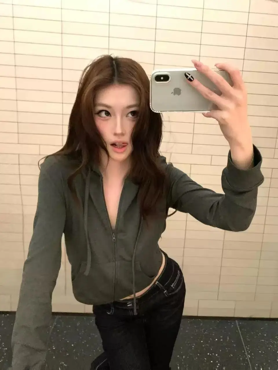 Kimutomo 2026 New Retro Y2K Dark Grey Zip Up Cardigan Women Korean Style Slim Fit High Class Streetwear Jacket