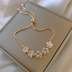 Exquisite Rhinestone Bracelet Ladies Fashion Stars Flower Charm Wristlet Bracelets Gold Color Adjustable Wedding Jewelry K-