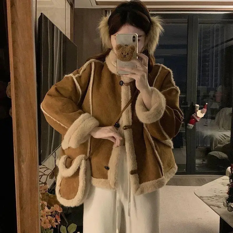 Women's Padded Jacket Outdoor Daily Wear Lamb Wool Short Coat Women Winter 2025 New Fleece Lined Thickened Warm Cotton Jacket