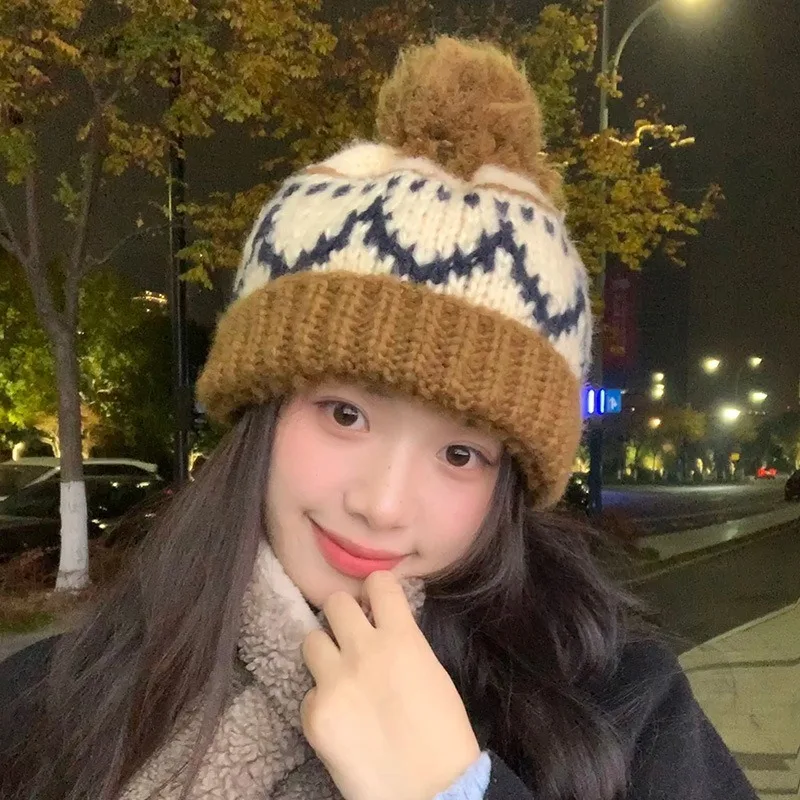 

Plush Ball Women Beanies Winter Warm Knitted Hat Thicken Woolen Crochet Bonnet Girl Outdoor Ear Protection Skullies Cap