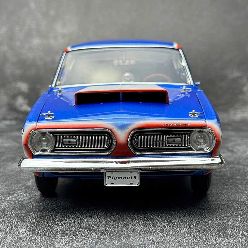 ACME 1:18 Scale Plymouth HEMI Cuda 1968 Simulation Alloy Car Model Static Display Collectible Hobby Toy Gift Souvenir Ornaments