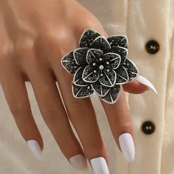 Vintage Dark Flower Ring Bohemian Style Jewelry Exaggerated Size Versatile Jewelry for Parties Perfect Birthday Gift