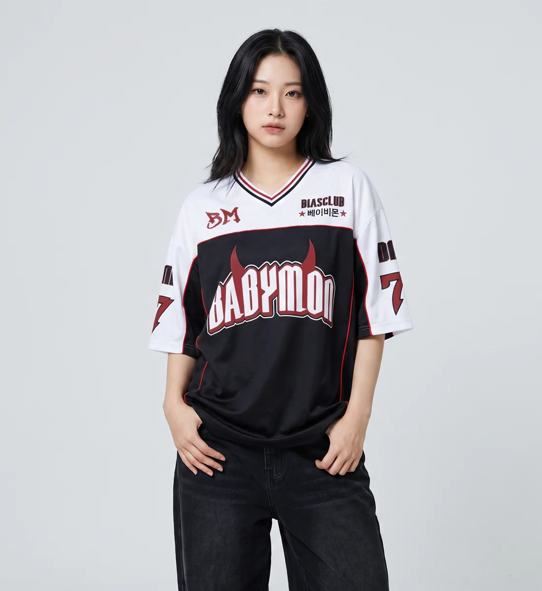 Street Fashion Magazine - BABYMON grafisch voetbalshirt voor dames, zwart