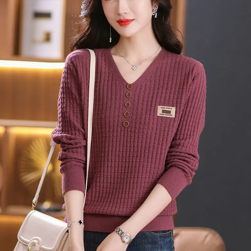 Korean Version Women\'s 2024 New Spliced Pullover V-neck Button Fashion Solid Color Versatile Loose Long Sleeved Knitted Tops