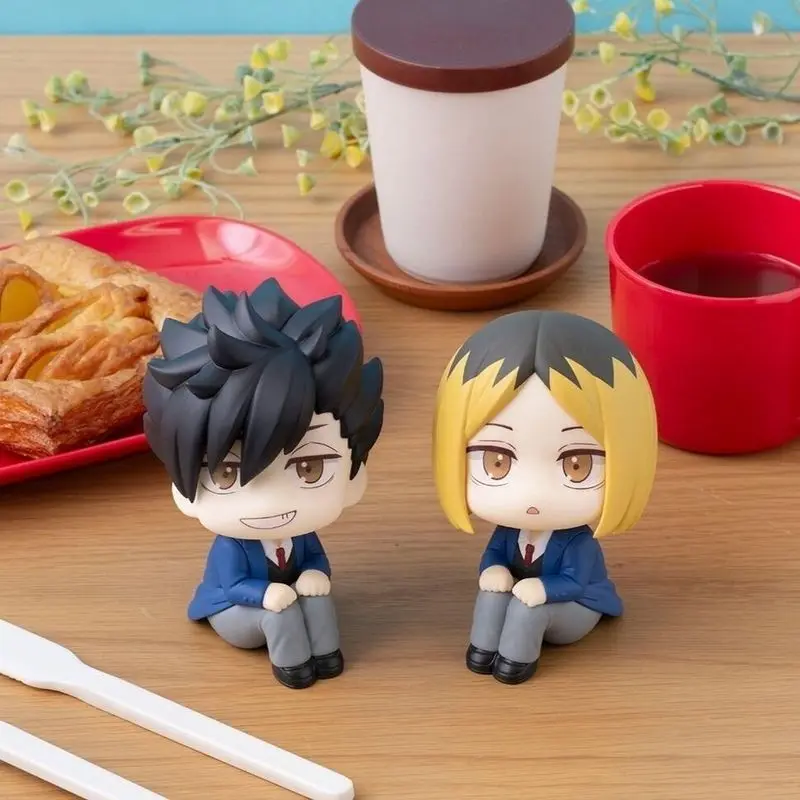 Anime Haikyuu!! Figuras de la versión Q de Kuroo Tetsurou Kenma Kozume, uniforme escolar, decoración de escritorio para coleccionistas, muñeco de juguete, regalo