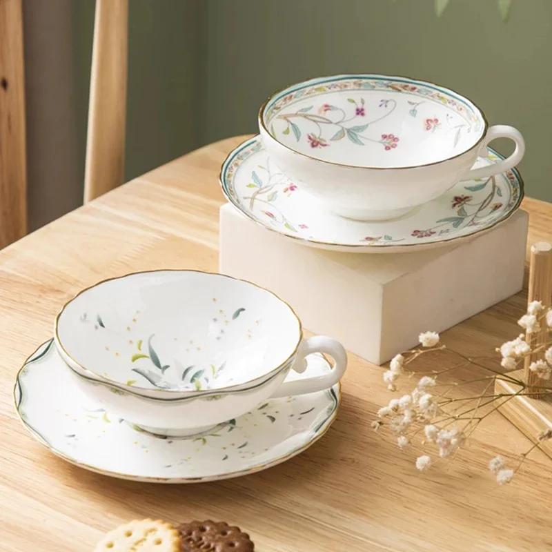 Ceramic Tea cup and Saucer Set pastoral style Bone China small coffee Cups Luxury Household Madam Ladies Afternoon Tea Time