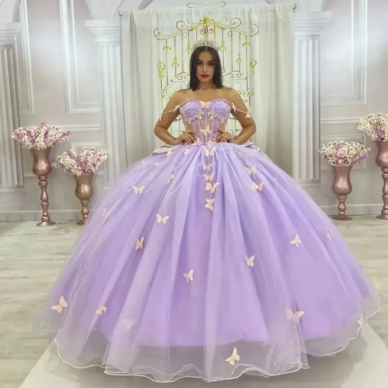 Glitzerndes lila Prinzessin-Schmetterlings-Quinceanera-Kleid mit Schleife, schulterfrei, Vestidos De 15 Anos, Party-Abschlussballkleid