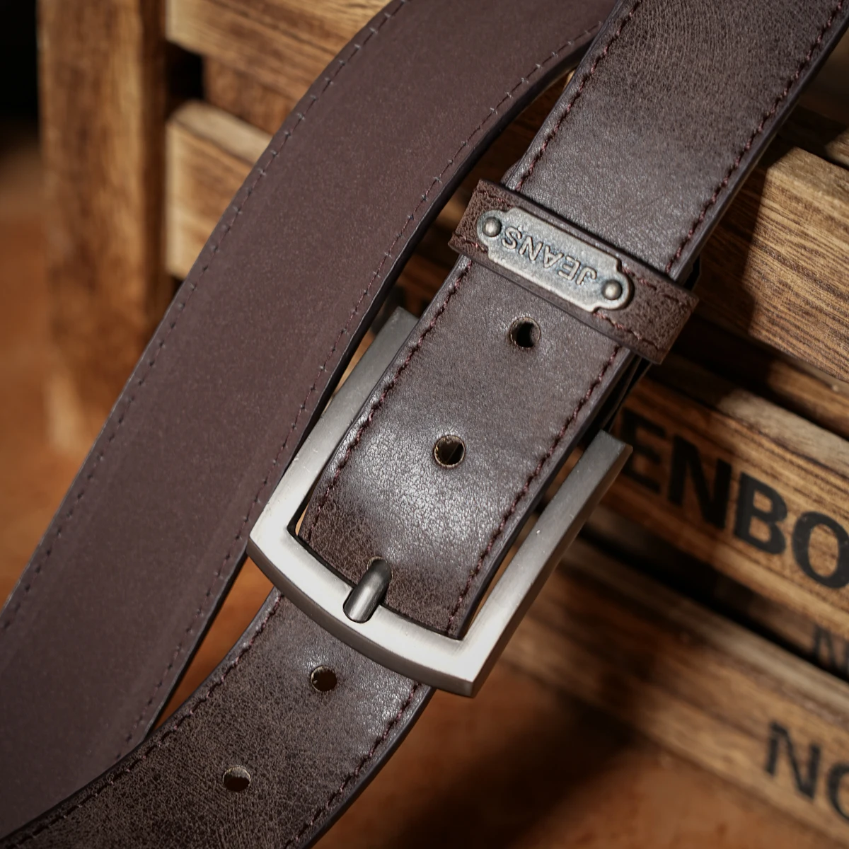 Ein lässiger, individueller und Retro-Gürtel, Bekleidungszubehör im Western-Stil, Metallschnalle, PU-Gürtel, geeignet für Männer und Frauen – Detail 8