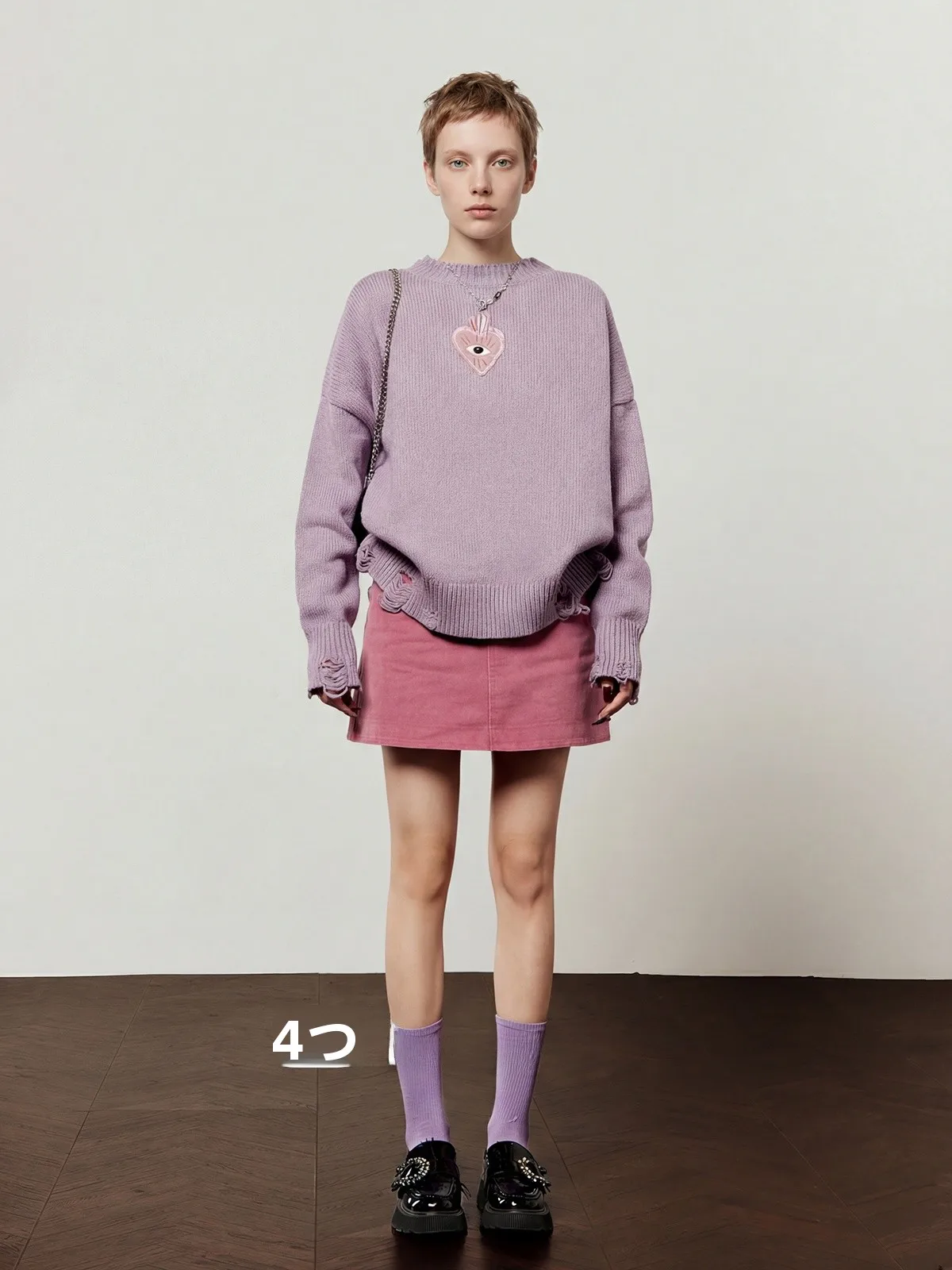 

Свободный женский свитер с круглым вырезом и вышивкой в виде фиолетового сердца, новинка весенней коллекции, удобный вязаный топ для повседневной носки, эксклюзивно онлайн