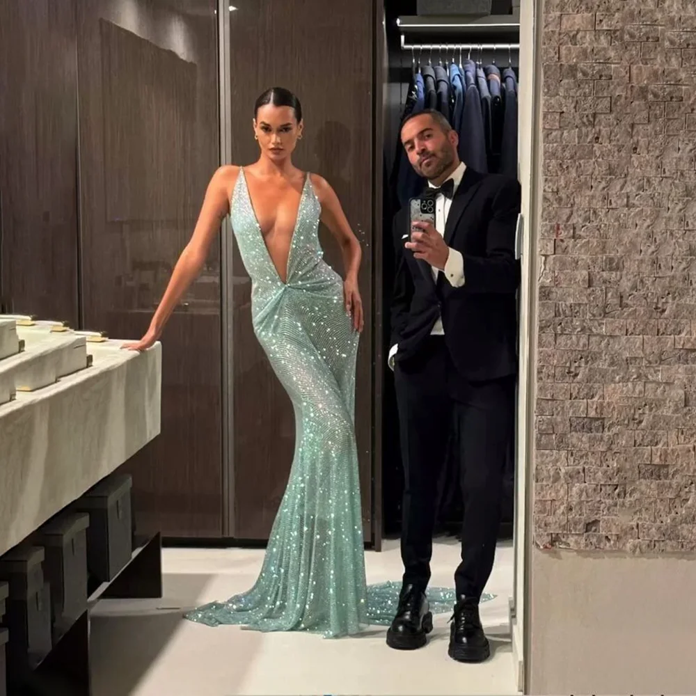 

Dubai Luxury Shinning Evening Dresses 2025 Mermaid Deep V Neck Floor-Length Sleeveless Prom Dress Women Party Dresses