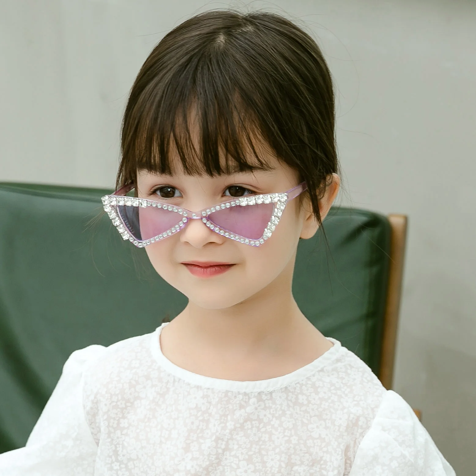 New children's triangle frame drilling Sunglasses anti ultraviolet personality fashion street shooting glasses