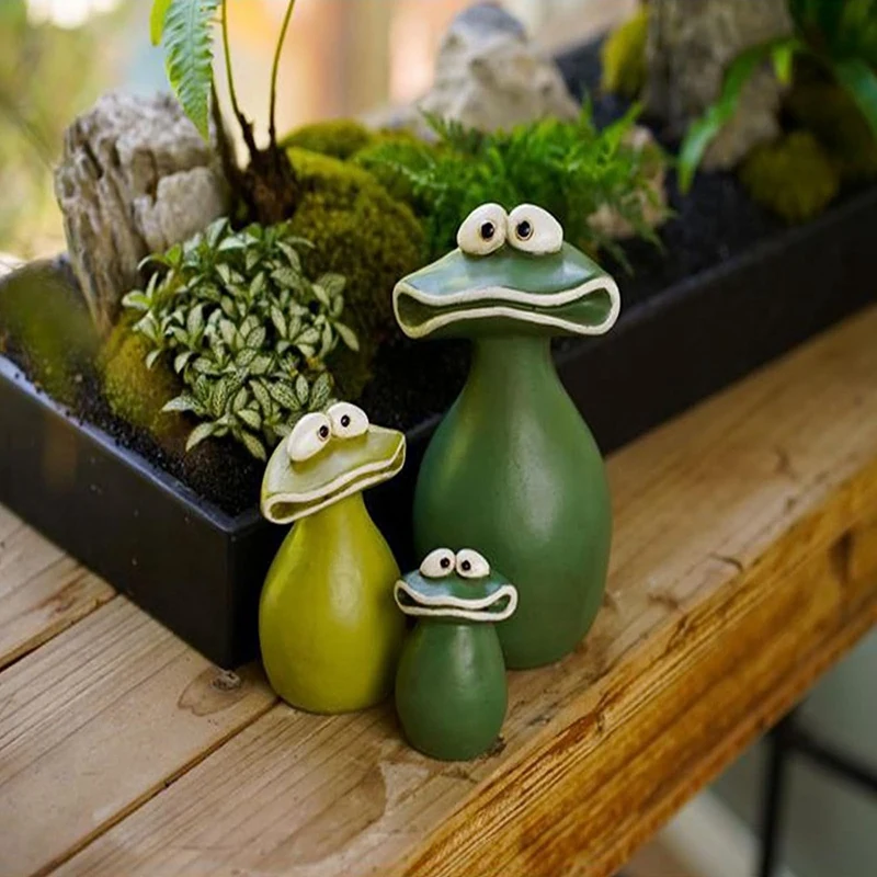 3 PCS 새로운 큰 입 개구리 정원 장식 방수 그림과 같이 큰 입 개구리 세 가족 정원 동상