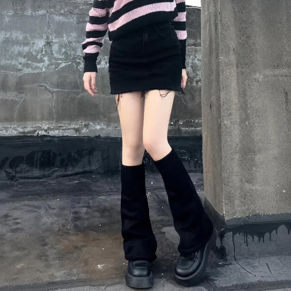 1 pair Stylish Flared Hem Leg Warmers Solid Color Stretchy Boot Covers Wide Cut Uniform Socks Winter Season